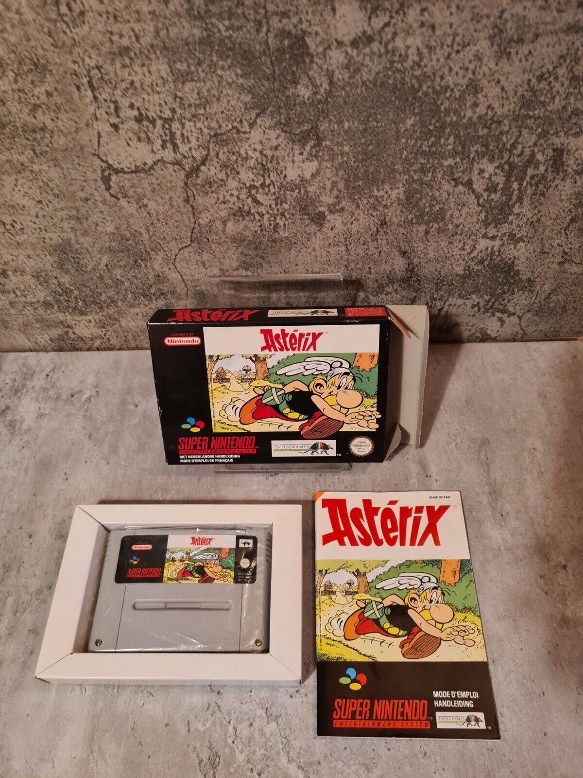 SNES Super Nintendo Asterix mit OVP und Anleitung FAH - T-Retro-Games