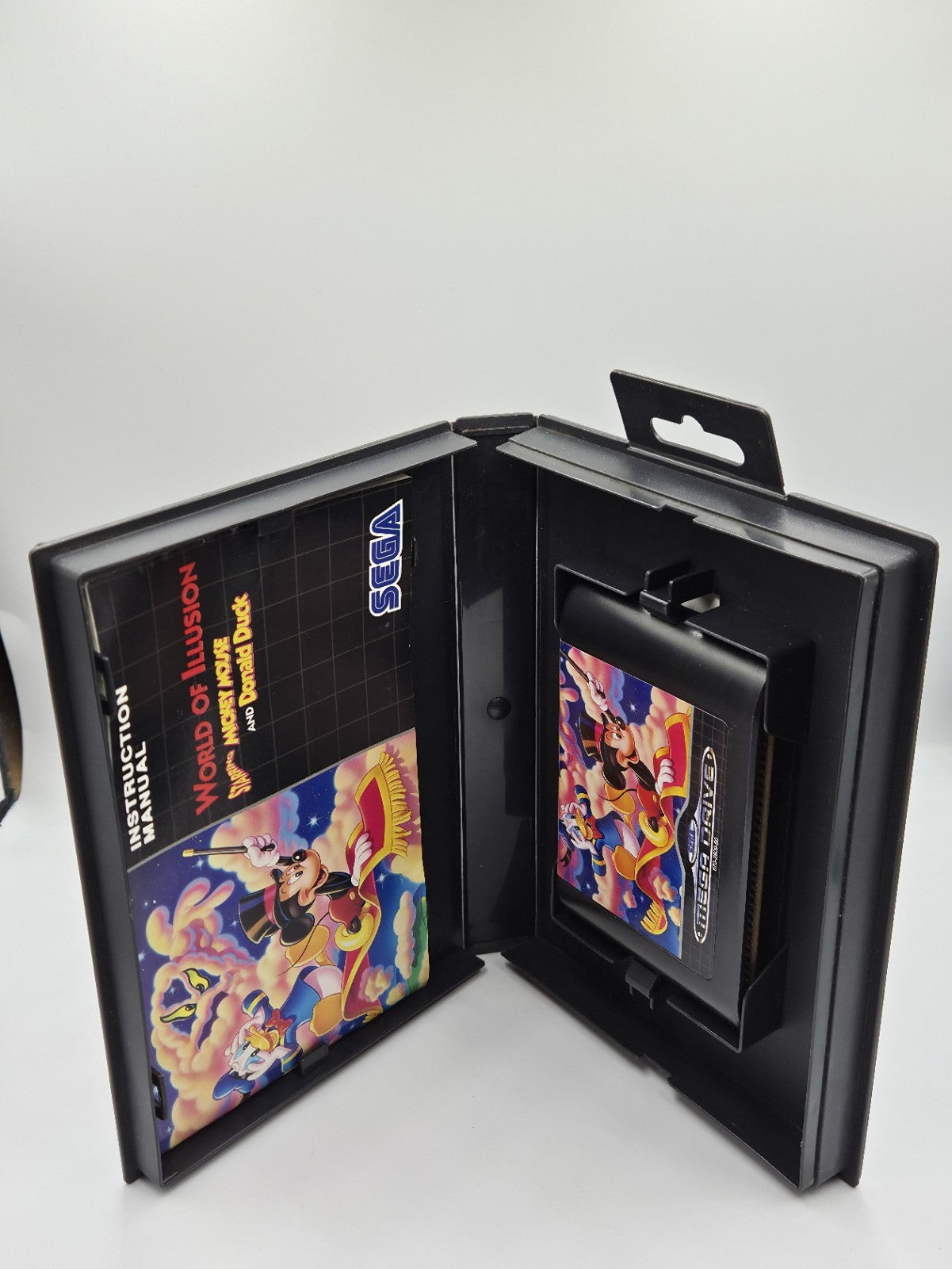 Sega Mega Drive Spiel World of Illusion mit OVP und Anleitung Multilingual