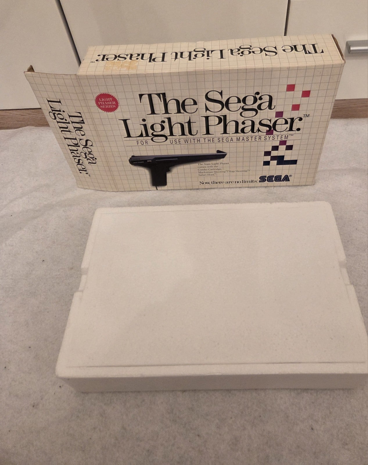 Sega Master System The Sega Light Phaser Zapper OVP