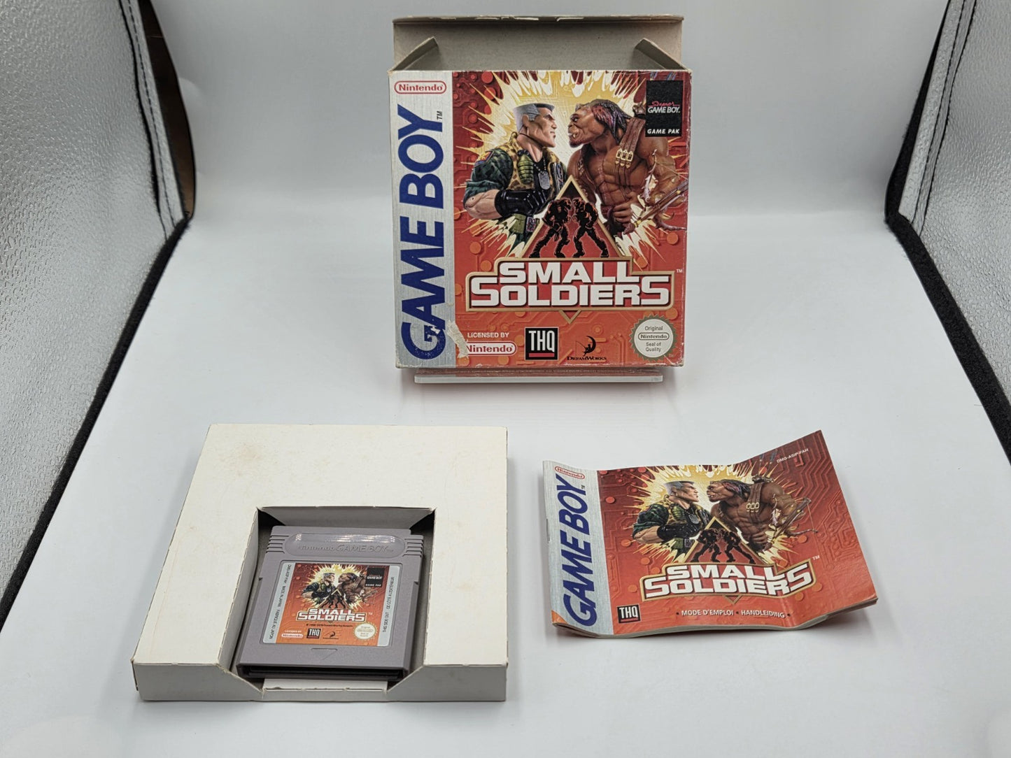 Nintendo Game Boy Classic Spiel Small Soldiers mit OVP und Anleitung FAH