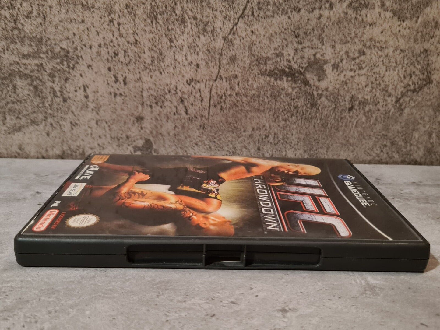 Nintendo GameCube UFC Throwdown mit OVP und Anleitung FAH - T-Retro-Games