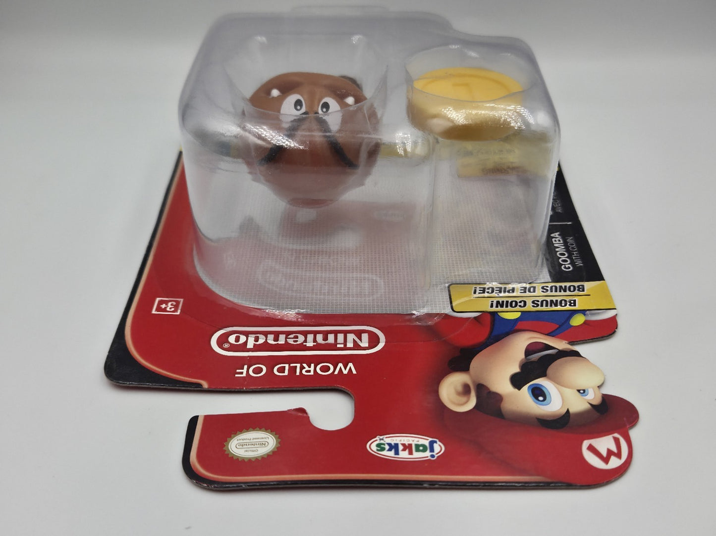 World of Nintendo Collectible Figur Goomba with Coin Neu New Sealed