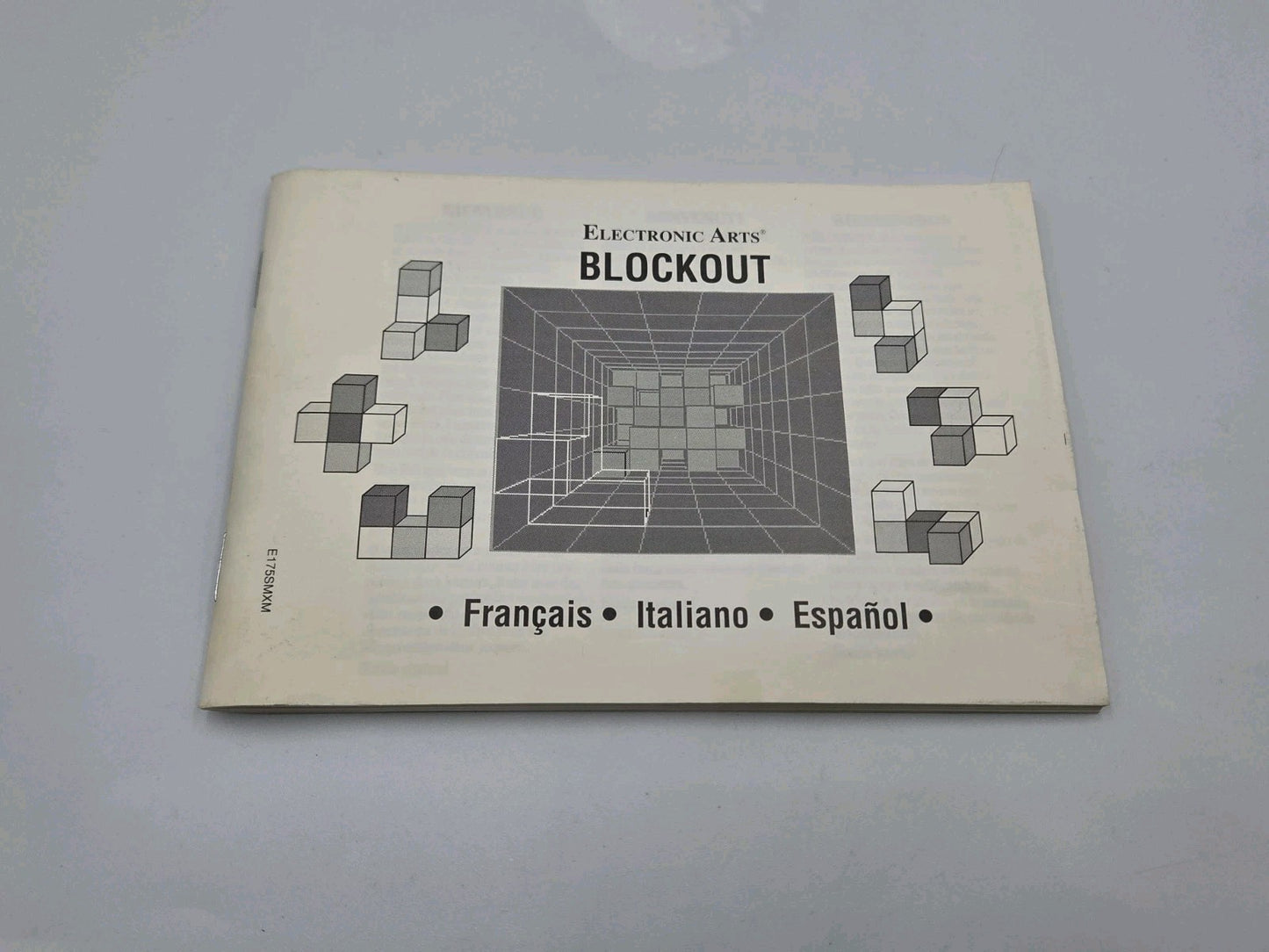 Sega Mega Drive Spiel Blockout mit OVP und Anleitung Multilingual