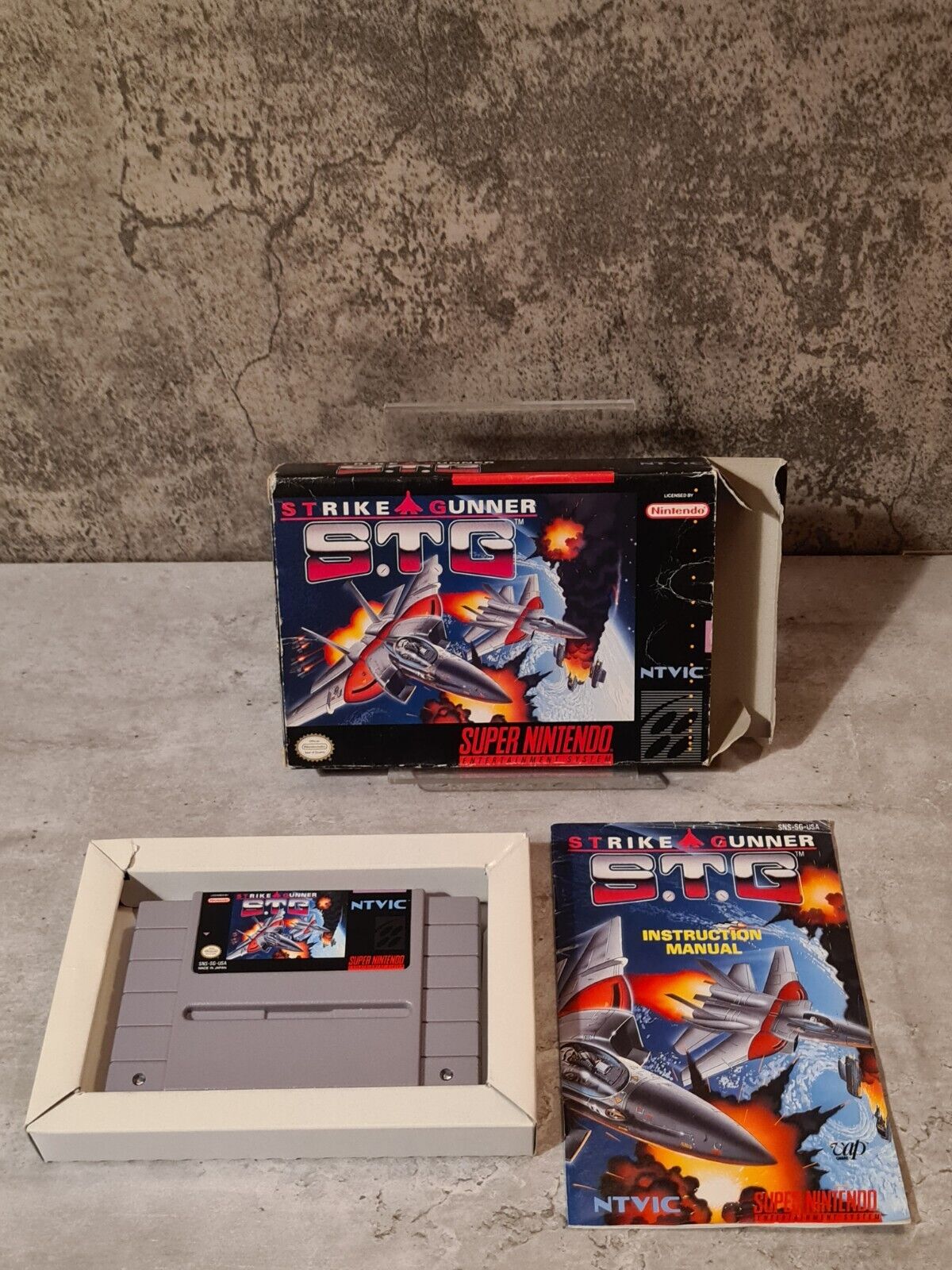SNES Super Nintendo Strike Gunner S.T.G mit OVP und Anleitung NTSC-USA - T-Retro-Games