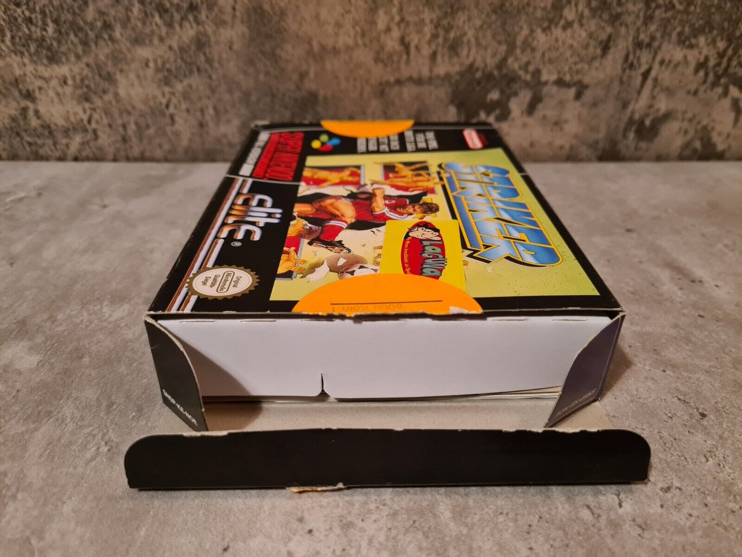 SNES Super Nintendo Striker mit OVP und Anleitung NOE - T-Retro-Games