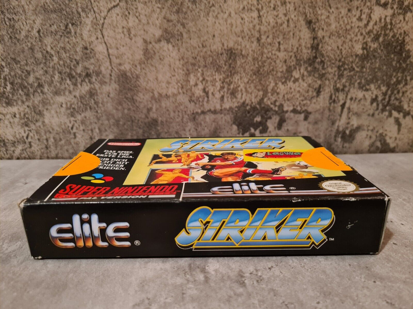 SNES Super Nintendo Striker mit OVP und Anleitung NOE - T-Retro-Games