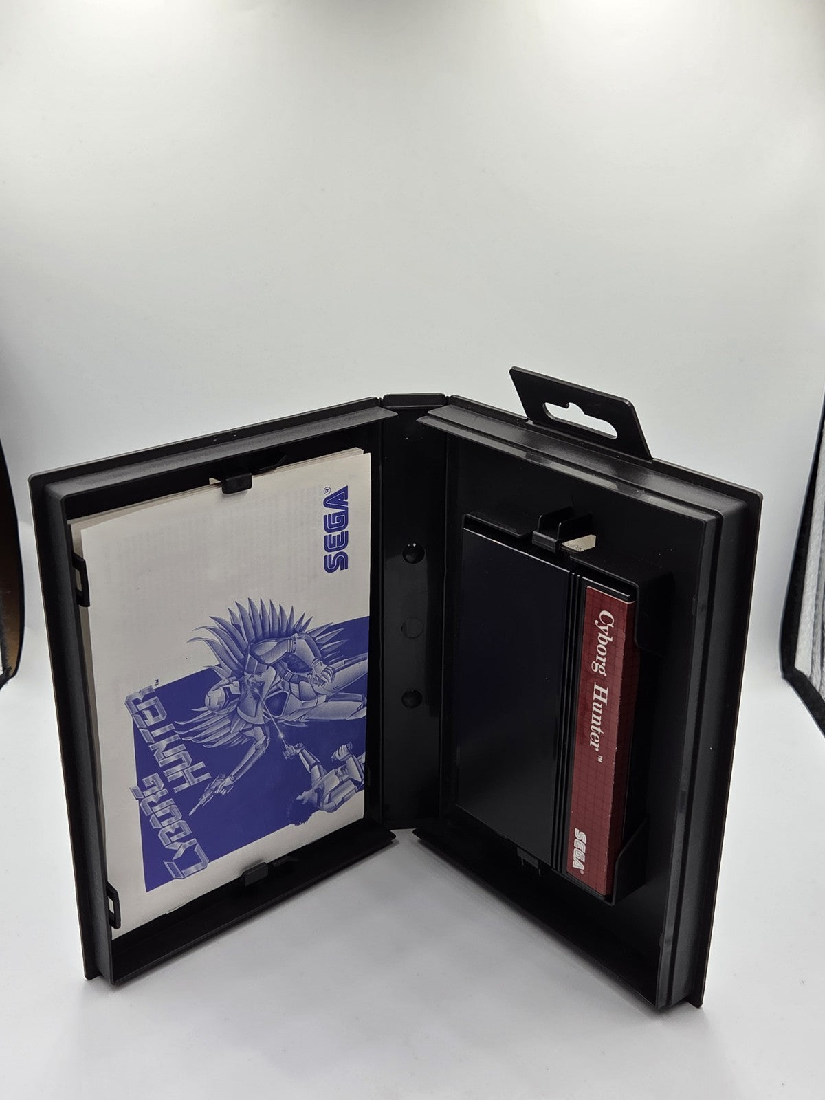 Sega Master System Cyborg Hunter mit OVP und Anleitung Multilingual