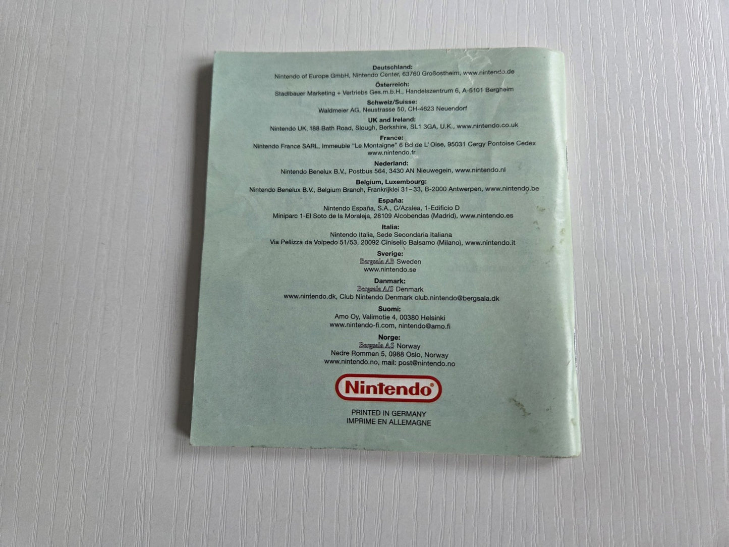 Nintendo Game Boy Advance Yoshi's Universal Gravitation Spielanleitung NEU6