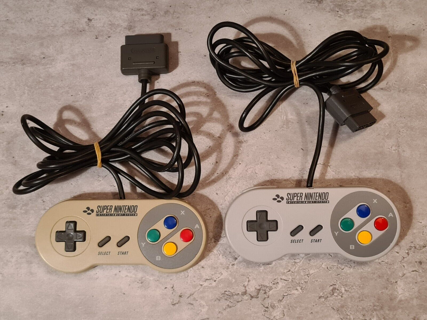 SNES Super Nintendo Konsole Console mit 2 Controllern + Kabeln - T-Retro-Games