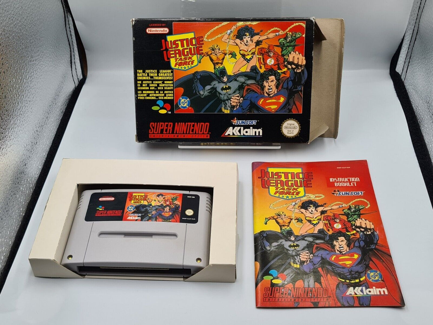 SNES Super Nintendo Justice League Task Force mit OVP und Anleitung EUR - T-Retro-Games