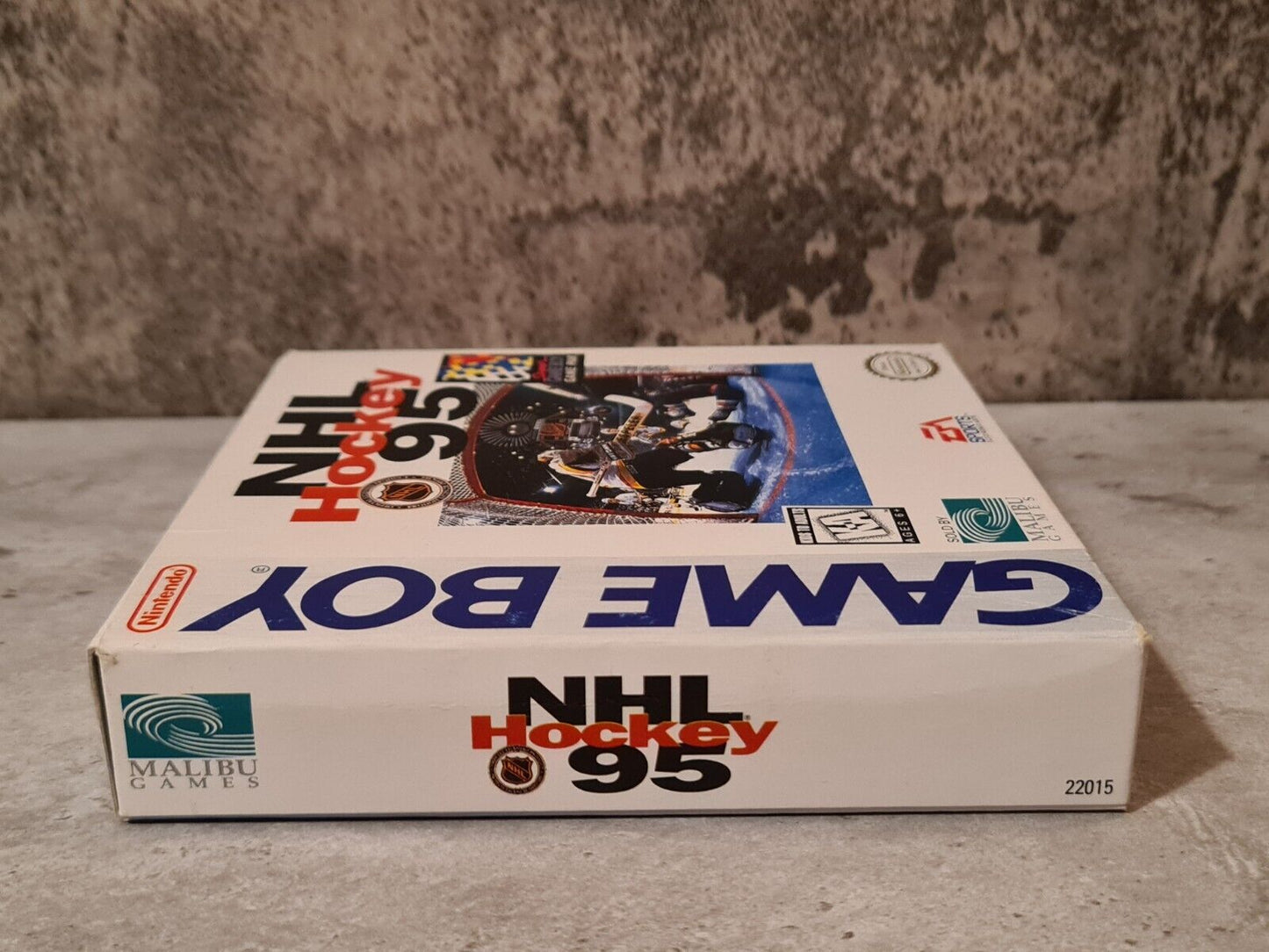 Nintendo Game Boy Classic Spiel NHL Hockey 95 mit OVP und Anleitung + Poster USA - T-Retro-Games