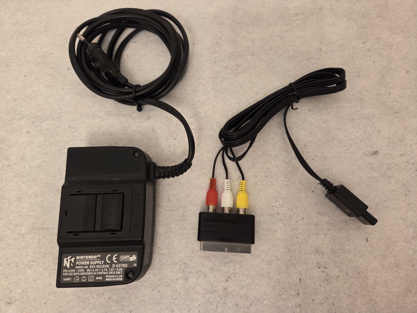 Nintendo 64 N64 Konsole Console Schwarz + Controller + Kabel mit Jumper Pak - T-Retro-Games