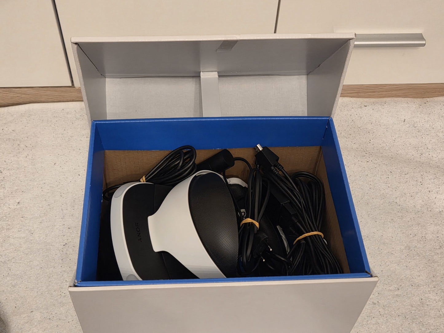 Sony Playstation 4 PS4 VR Brille mit Kamera OVP