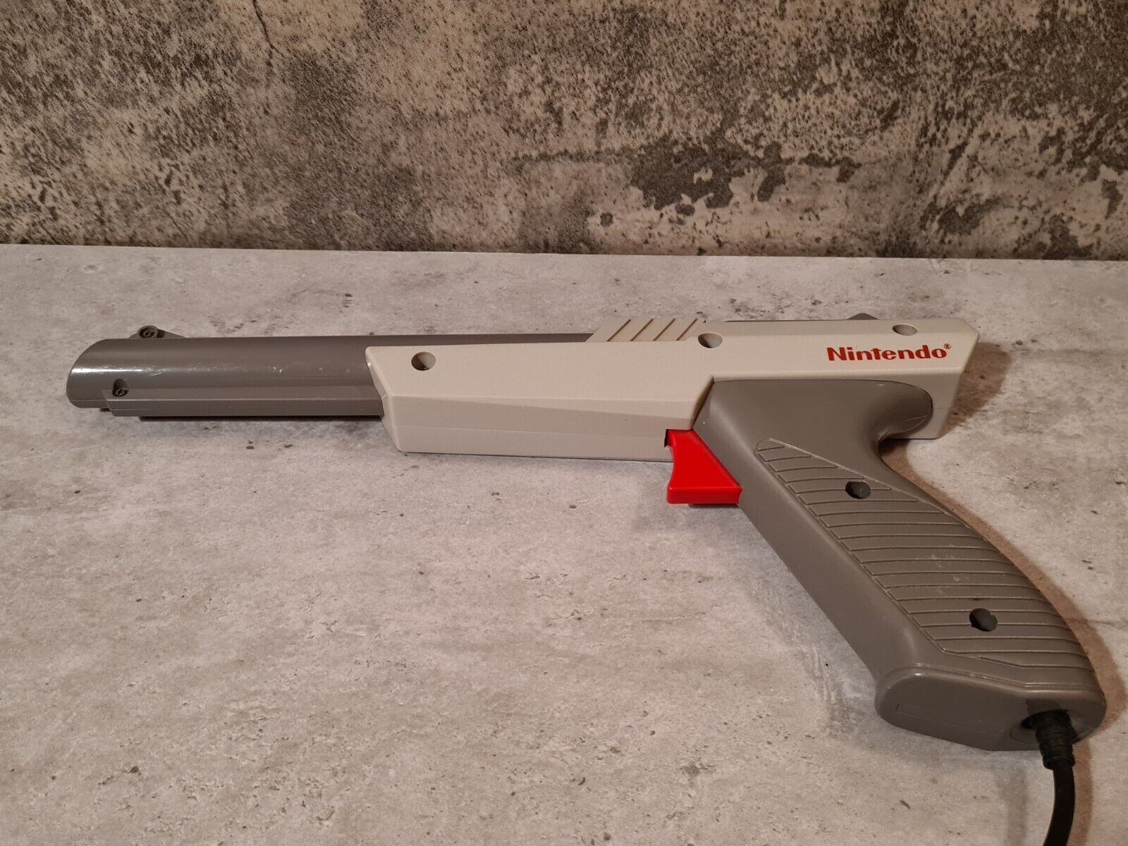Nintendo NES Zapper Light Gun 1985 Grau Grey - T-Retro-Games 