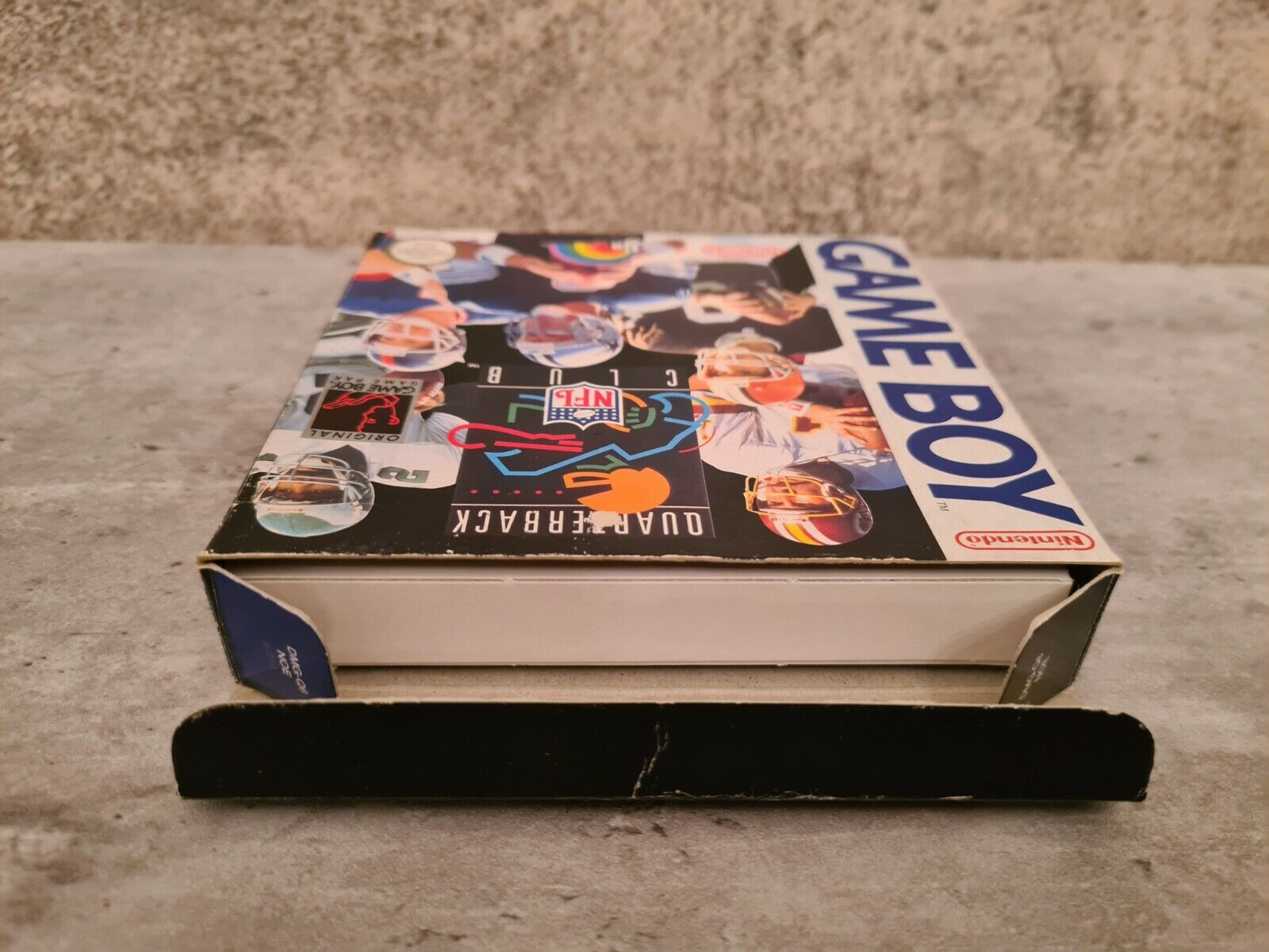 Nintendo Game Boy Classic NFL Quarterback Club mit OVP und Anleitung NOE - T-Retro-Games 