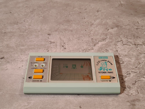 LCD Card Game Kitchen Panic Gakken - T-Retro-Games 