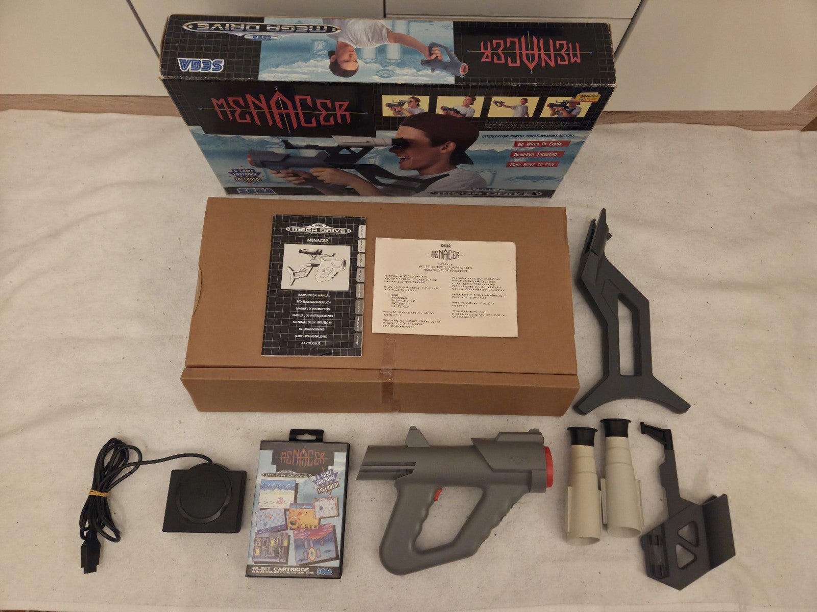 Sega Mega Drive Menacer Light Gun Zapper OVP 1992 