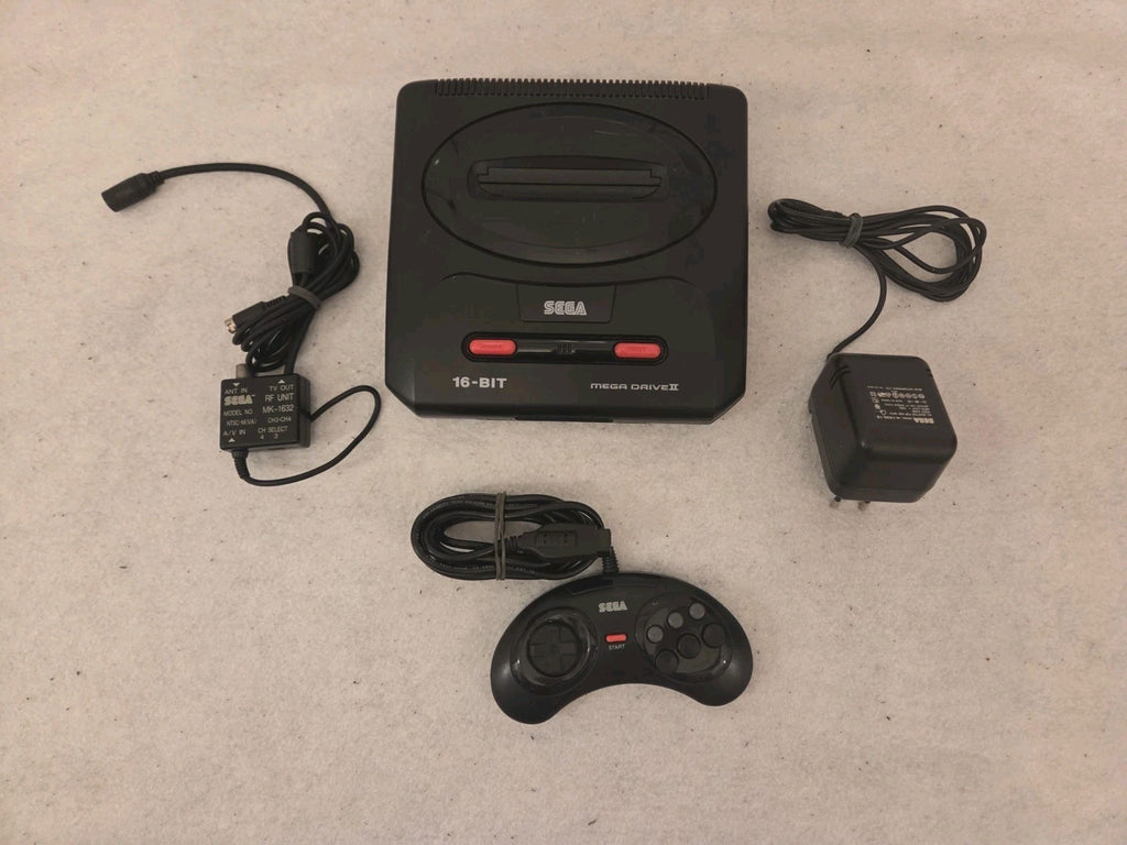 Sega Mega Drive II MK-1631-50 Console Konsole mit Kabeln und Controller