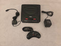Sega Mega Drive II MK-1631-50 Console Konsole mit Kabeln und Controller