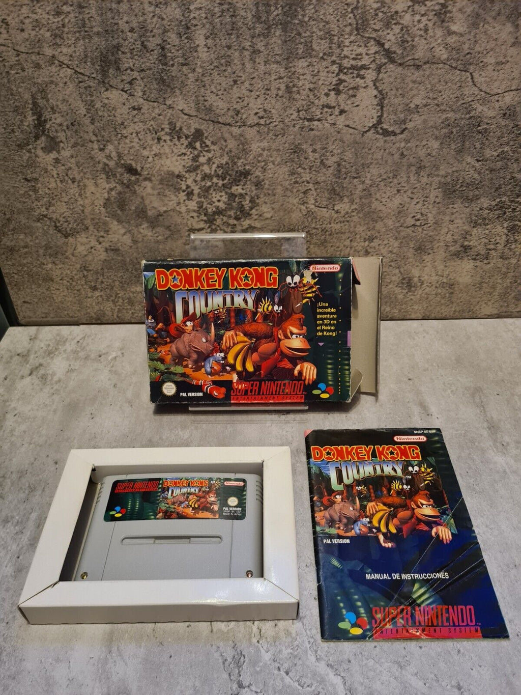 SNES Super Nintendo Donkey Kong Country mit OVP und Anleitung ESP - T-Retro-Games 