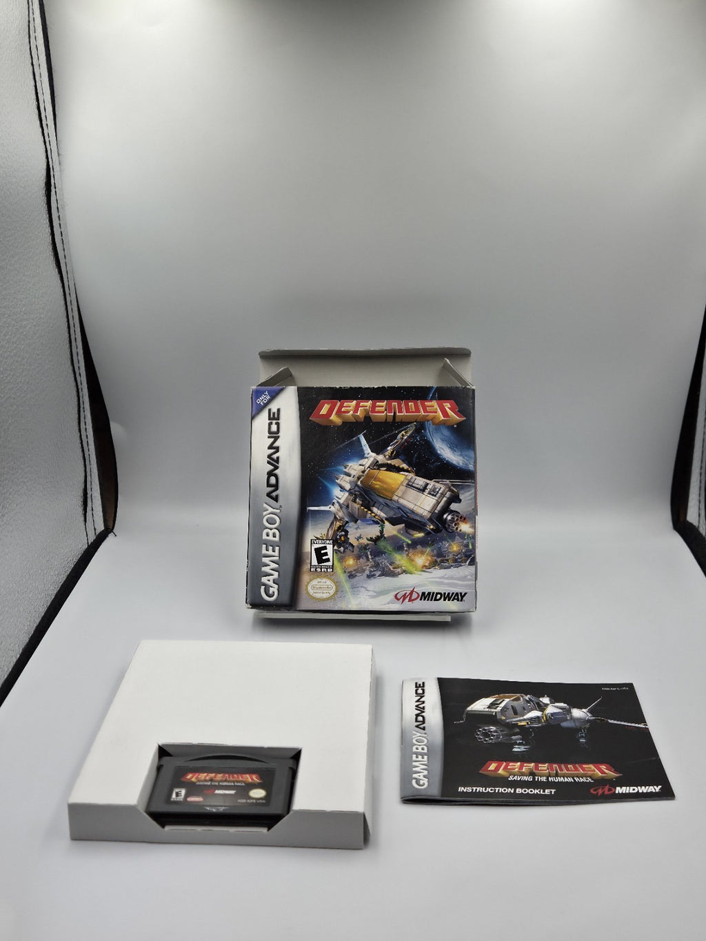 Nintendo Game Boy Advance Spiel Defender mit OVP und Anleitung USA