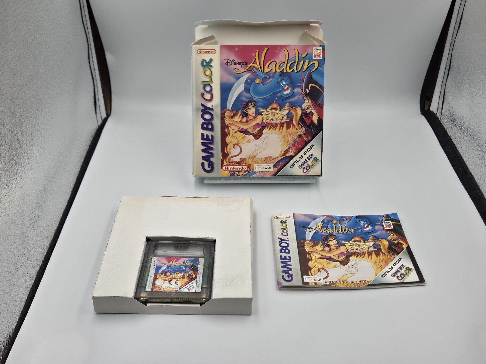 Nintendo Game Boy Color Spiel Disney's Aladdin mit OVP und Anleitung EUR
