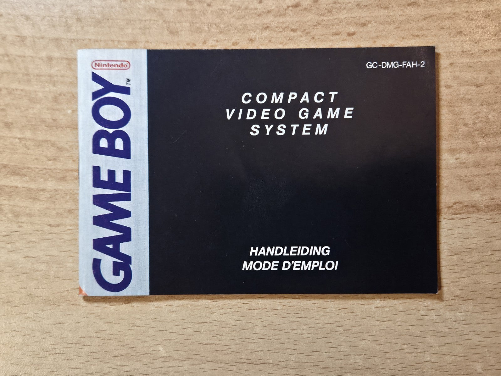 Game Boy Classic Compact Video Game System Spielanleitung FAH