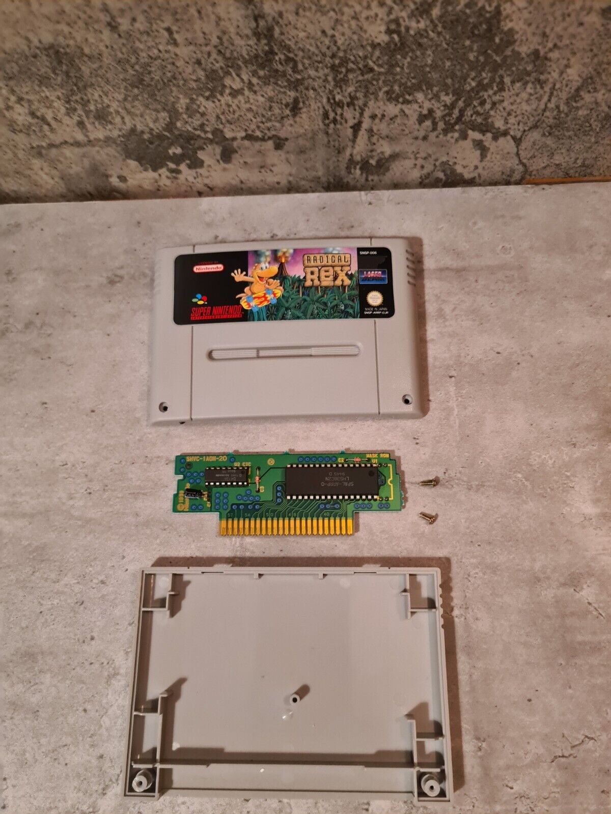 SNES Super Nintendo Radical Rex mit OVP und Anleitung EUR - T-Retro-Games 