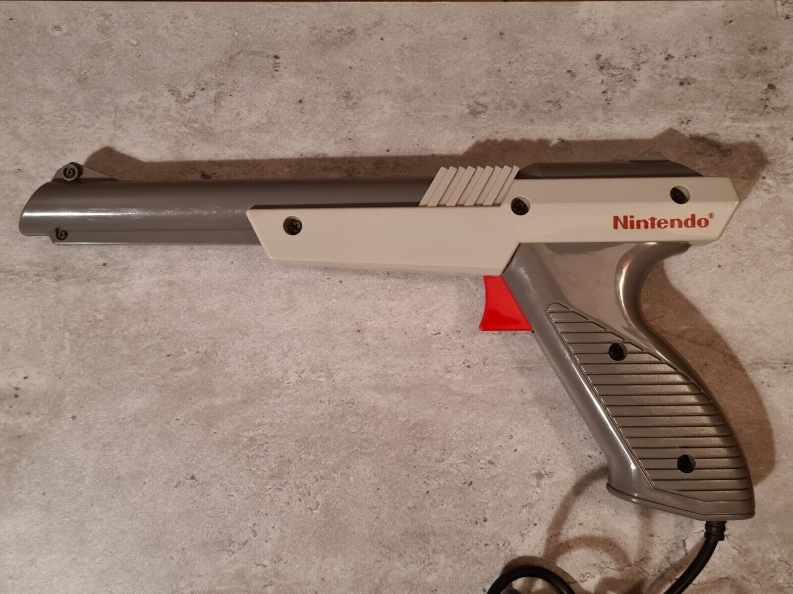 Nintendo NES Zapper Light Gun 1985 Grau Grey - T-Retro-Games 