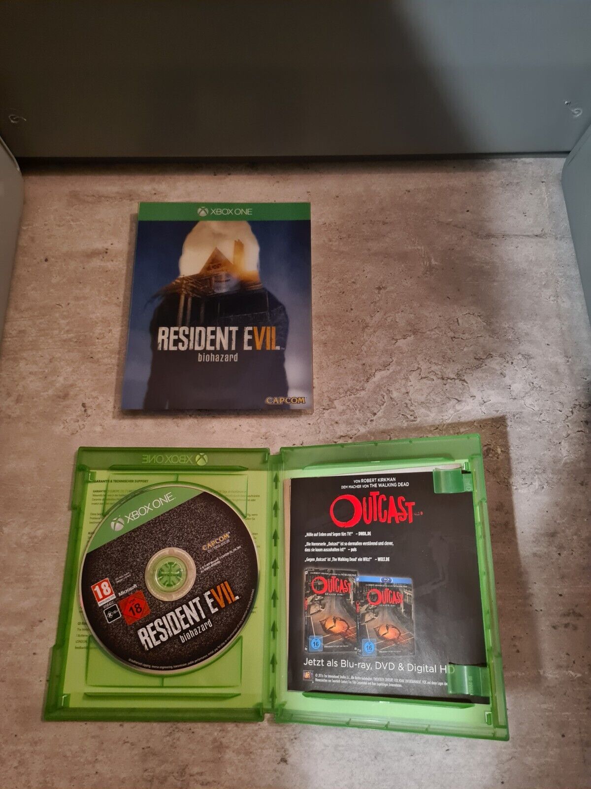 XBOX One Resident Evil Biohazard Collector's Edition - T-Retro-Games 