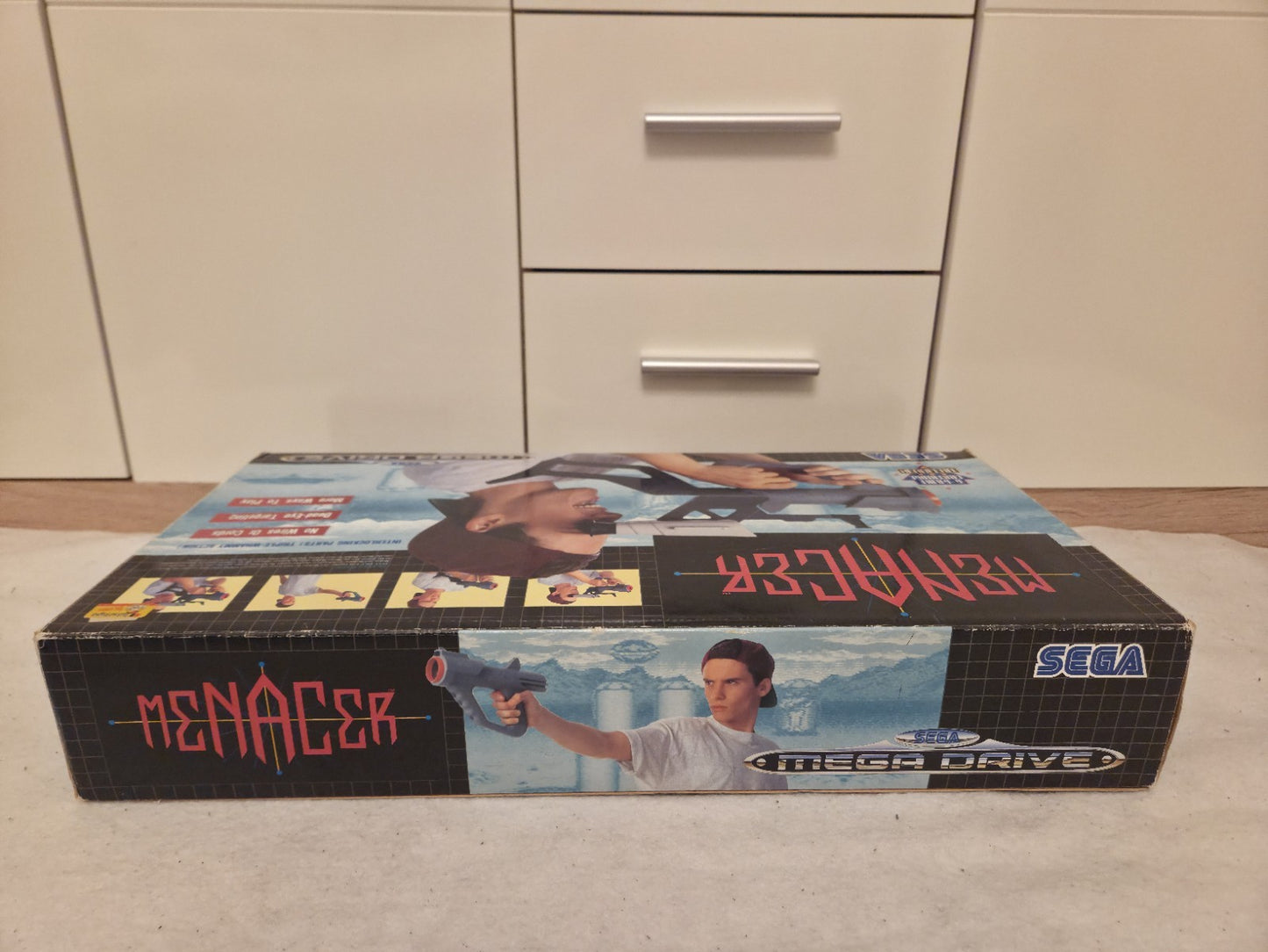 Sega Mega Drive Menacer Light Gun Zapper OVP 1992 