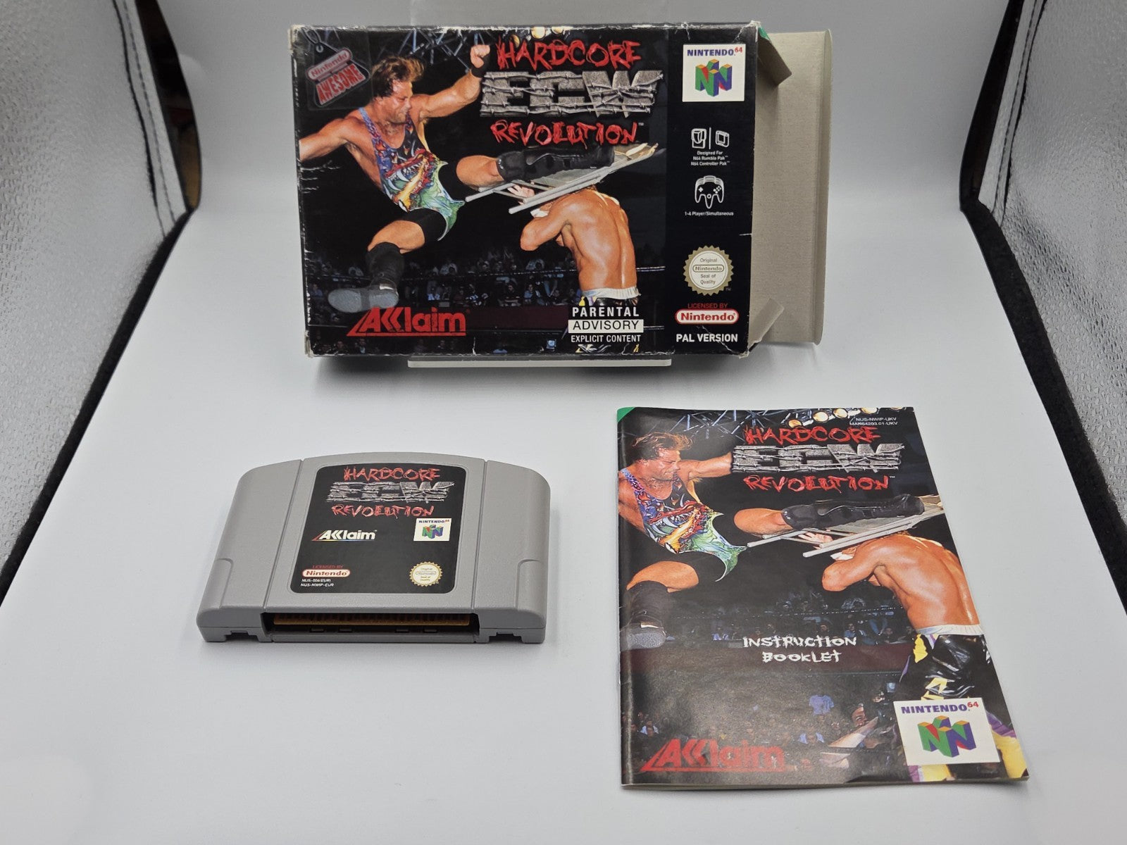 N64 Nintendo 64 ECW Hardcore Revolution mit OVP und Anleitung EUR