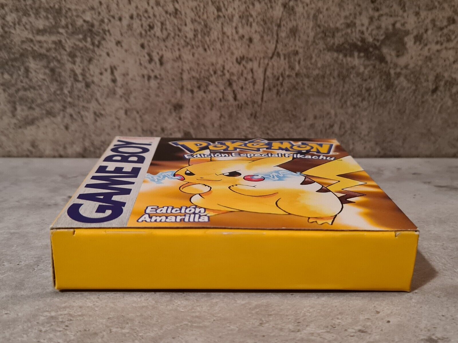 Game Boy Pokemon Ediciòn Especial Pikachu mit OVP und Anleitung ESP - T-Retro-Games 