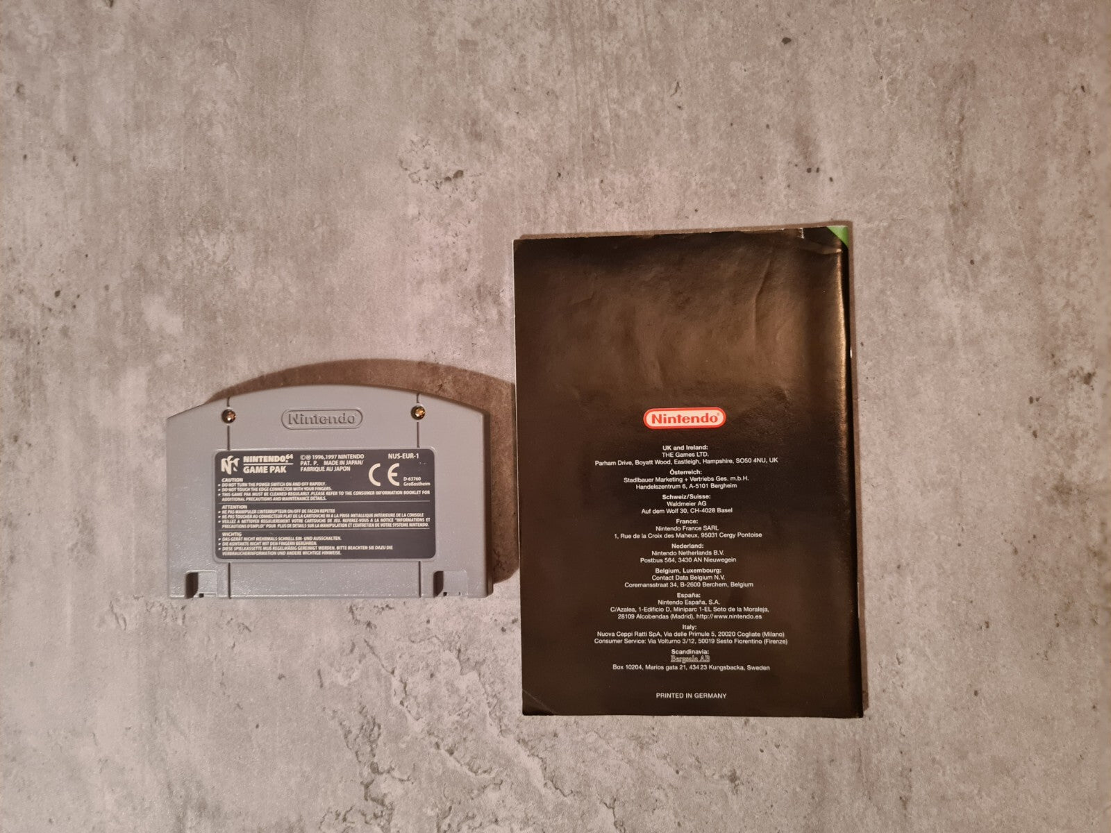 N64 Nintendo 64 GoldenEye 007 mit OVP und Anleitung EUR