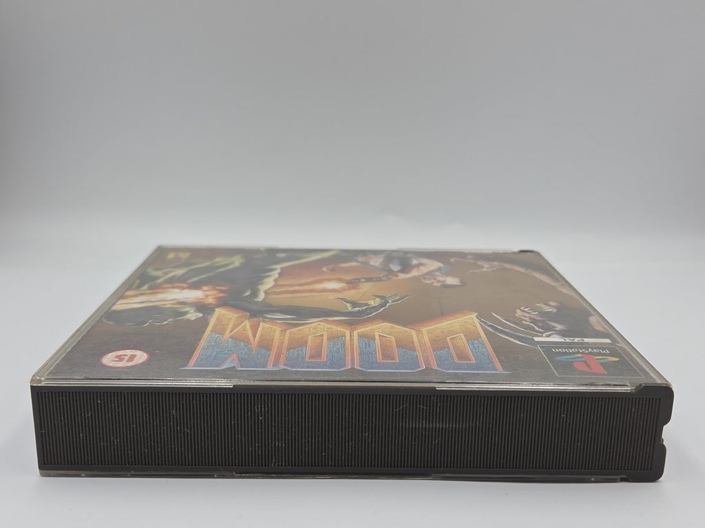 PS1 Playstation 1 Spiel Doom mit OVP und Anleitung Multilingual Big Box