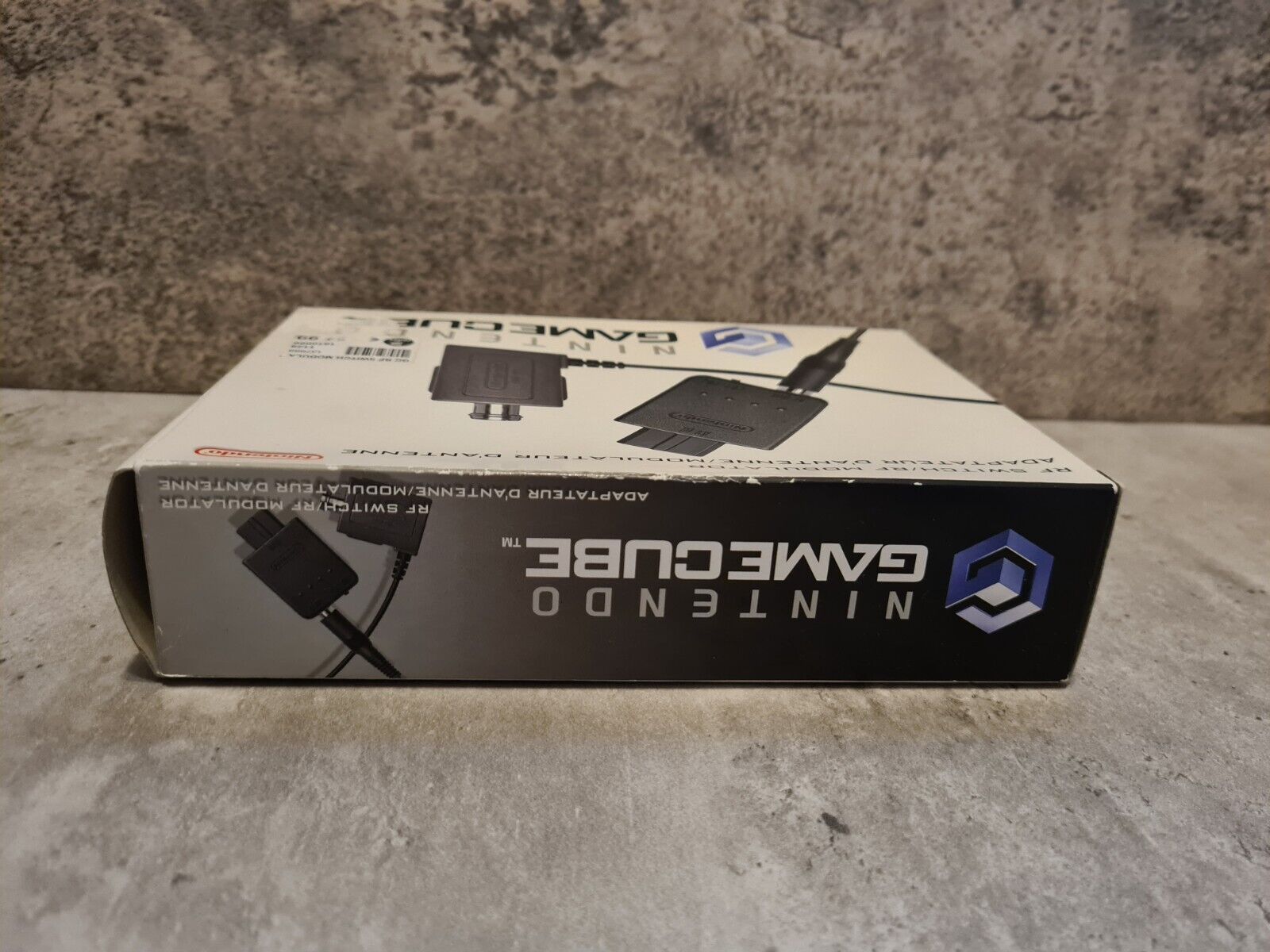 Nintendo GameCube RF Switch /RF Modulator Adapter EUR - T-Retro-Games 