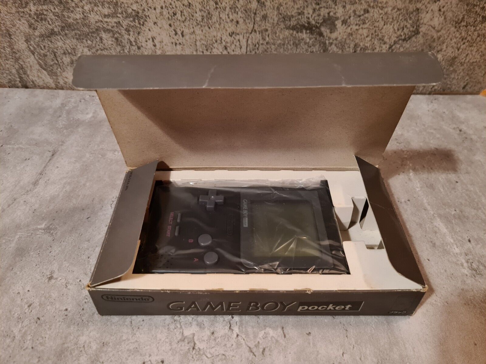 Nintendo Game Boy Pocket OVP Console Konsole Japan MGB-001 Schwarz Black - T-Retro-Games 