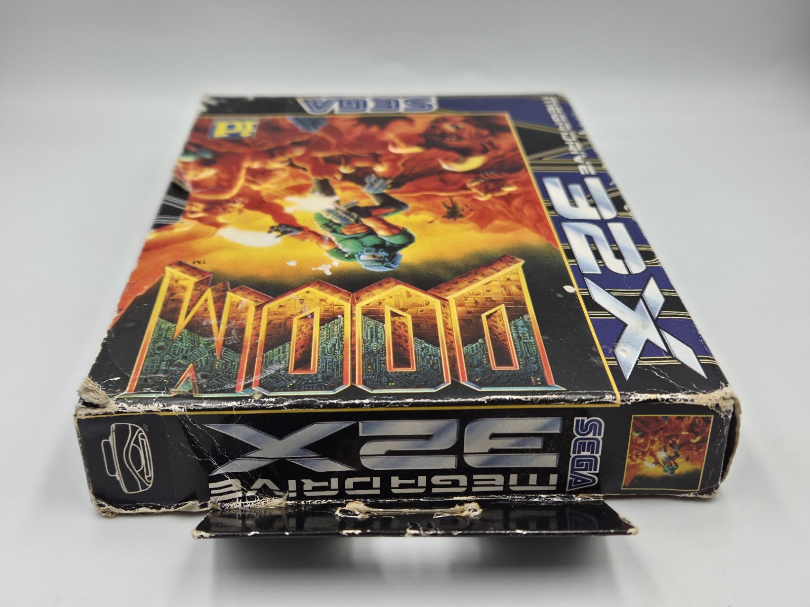 Sega Mega Drive 32x Spiel Doom mit OVP und Anleitung Multilingual 