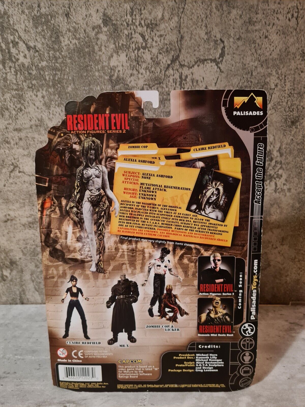 Palisades Action Figures: Series 2 Resident Evil Alexia 2001 - T-Retro-Games 