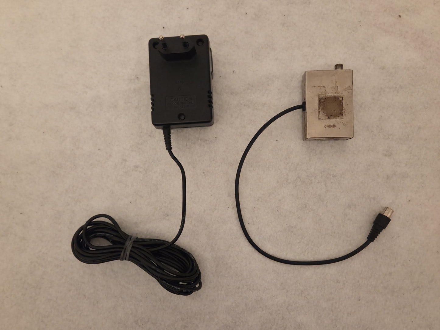 Sega Mega Drive Console Konsole 1601-18 mit Kabeln und Controller