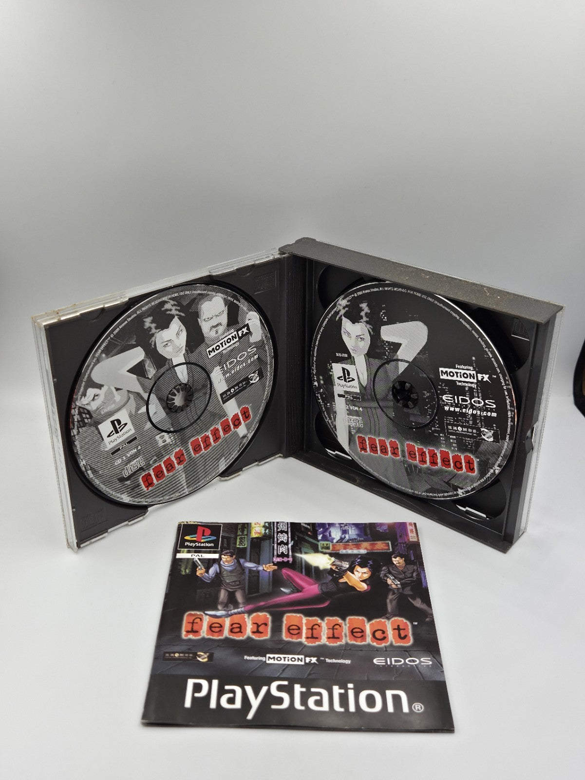 PS1 Playstation 1 Spiel Fear Effect mit OVP und Anleitung Deutsch 4 Discs