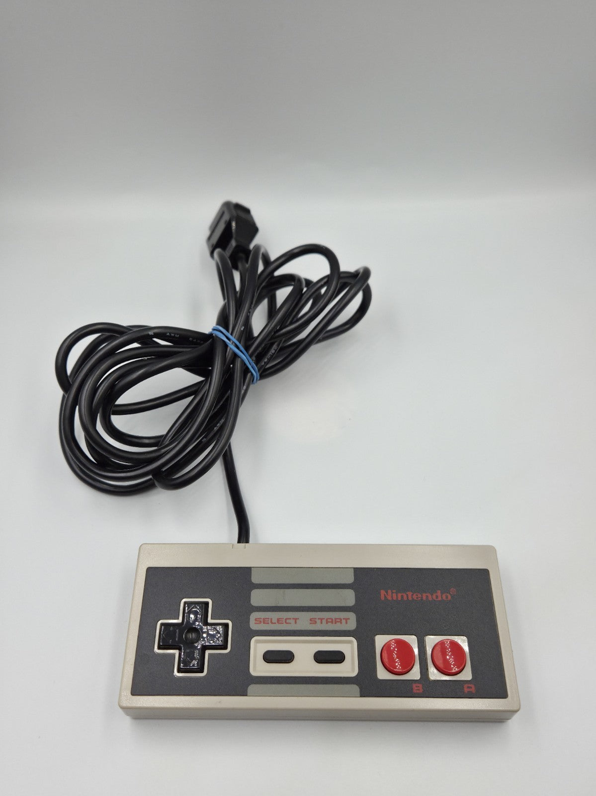 Nintendo NES Controller Model NO: NES-004E