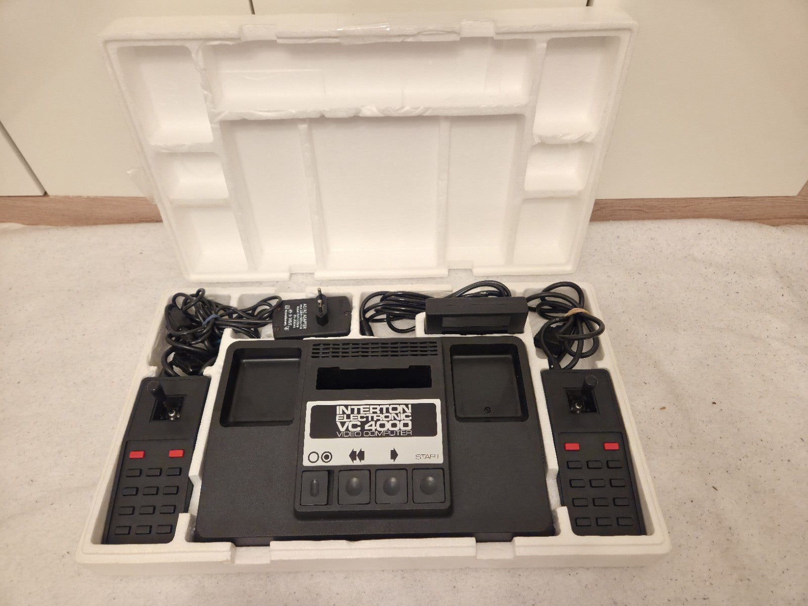 Video Computer VC 4000 Konsole Console OVP 