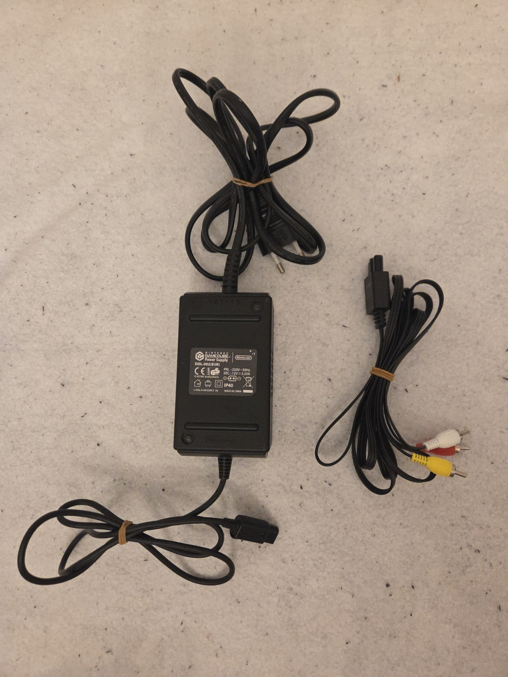 Nintendo GameCube Konsole Console mit Controller + Kabeln Silber  DOL-001 (EUR)