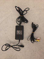 Nintendo GameCube Konsole Console mit Controller + Kabeln Silber  DOL-001 (EUR)