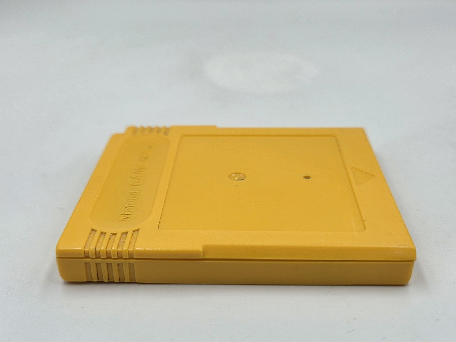 Nintendo Game Boy Classic Pokemon Version Jaune Pikachu Modul FRA speichert