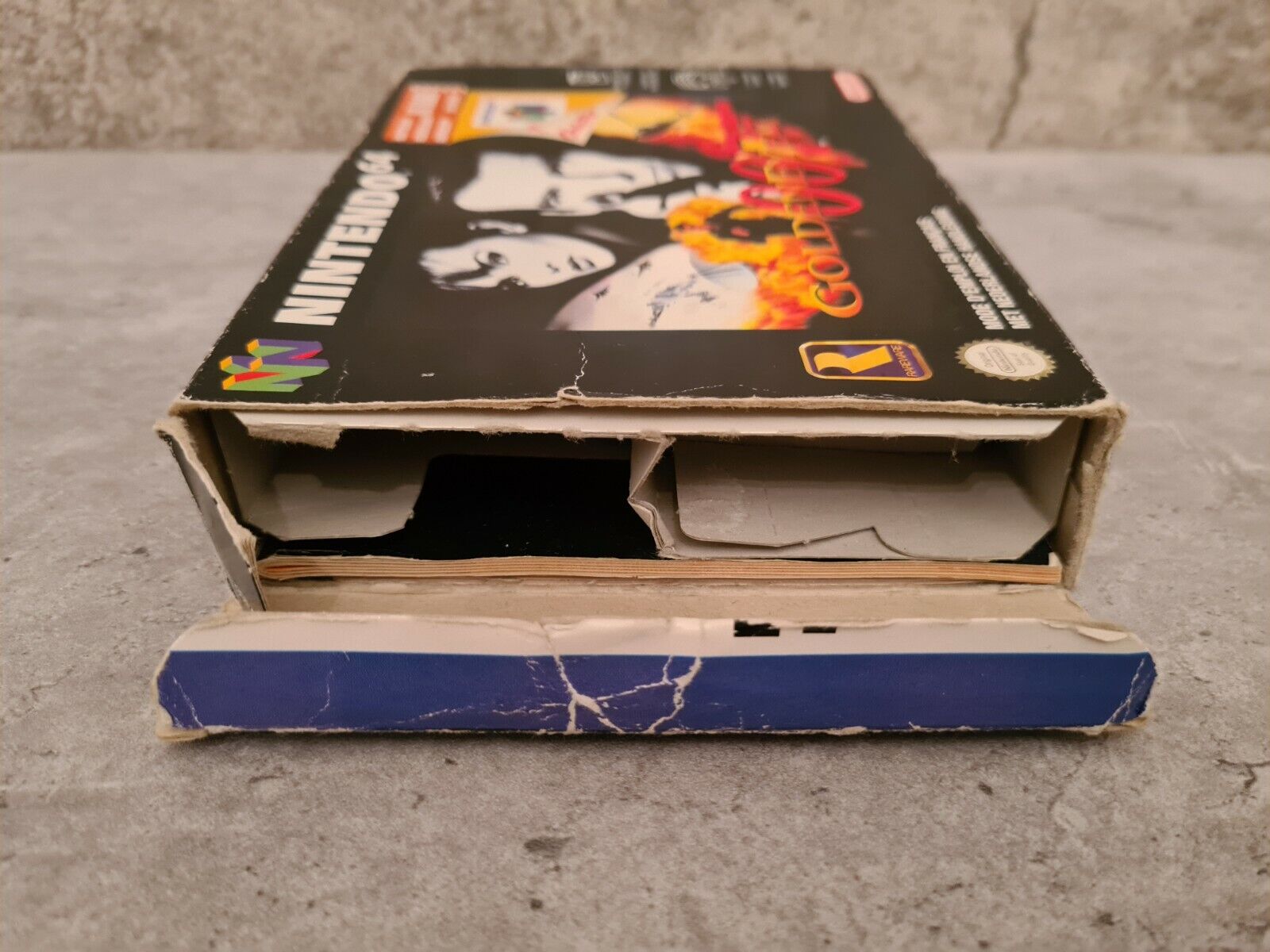 N64 Nintendo 64 GoldenEye 007 mit OVP und Anleitung FAH - T-Retro-Games 