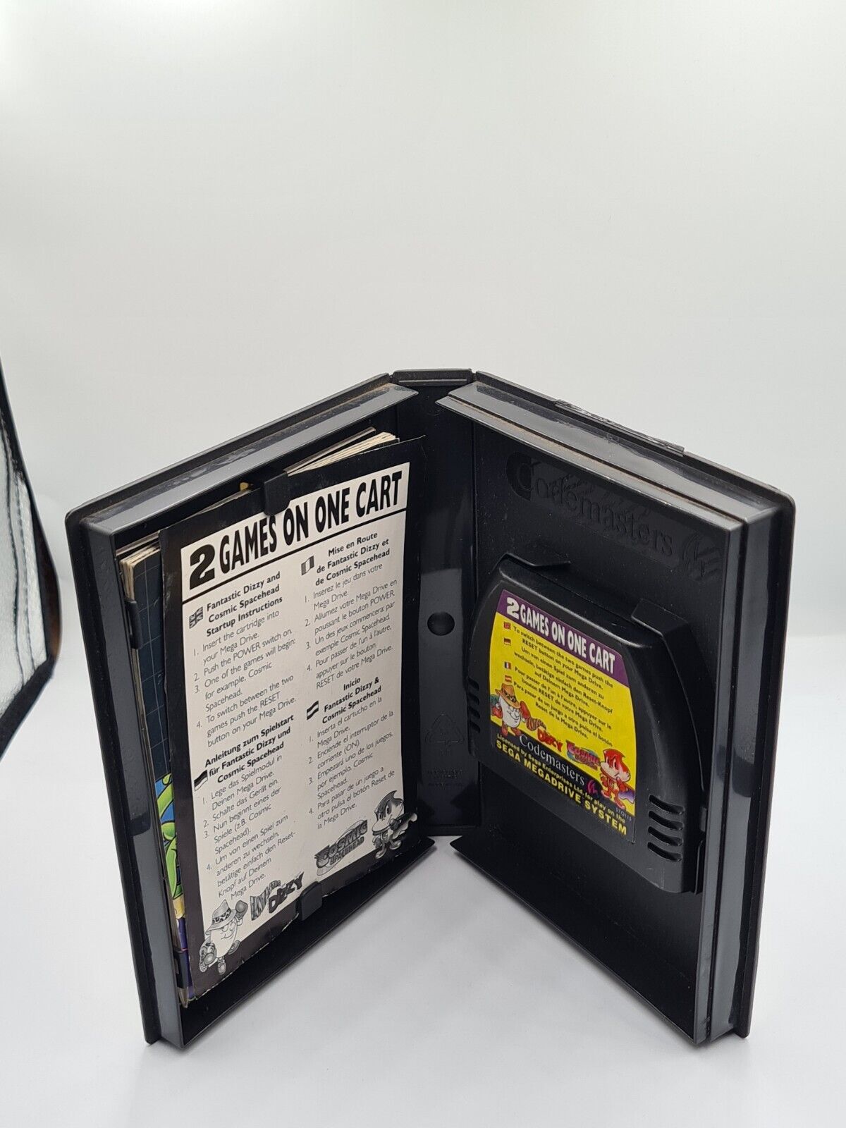Sega Mega Drive Fantastic Dizzy/Cosmic Spacehead 2 in 1 mit OVP und Anleitung - T-Retro-Games 