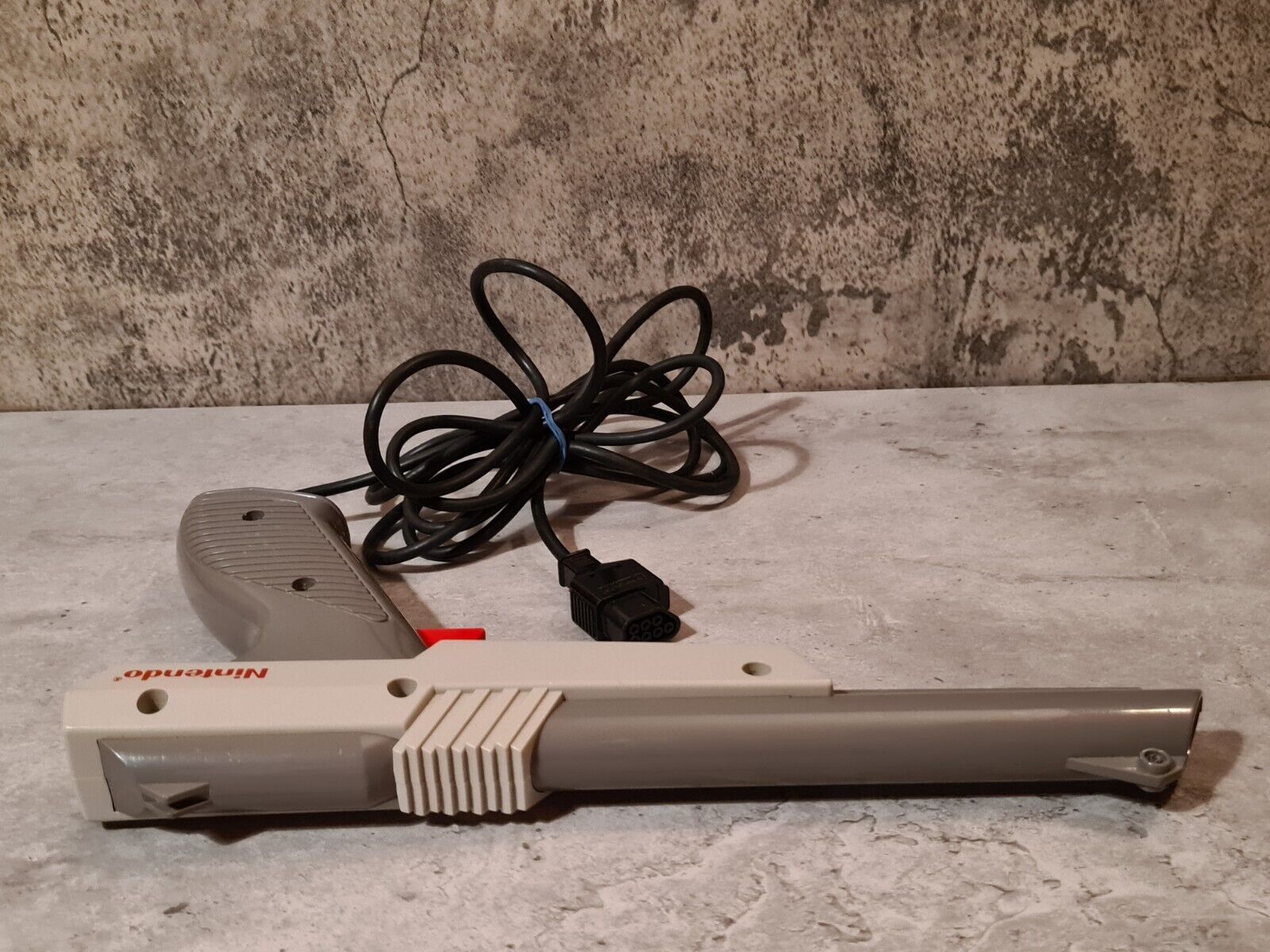 Nintendo NES Zapper Light Gun 1985 Grau Grey - T-Retro-Games 