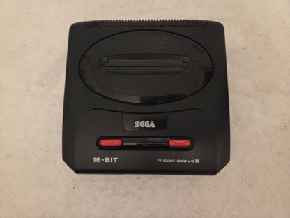 Sega Mega Drive Console Konsole 1631-50 mit Kabeln und Controller
